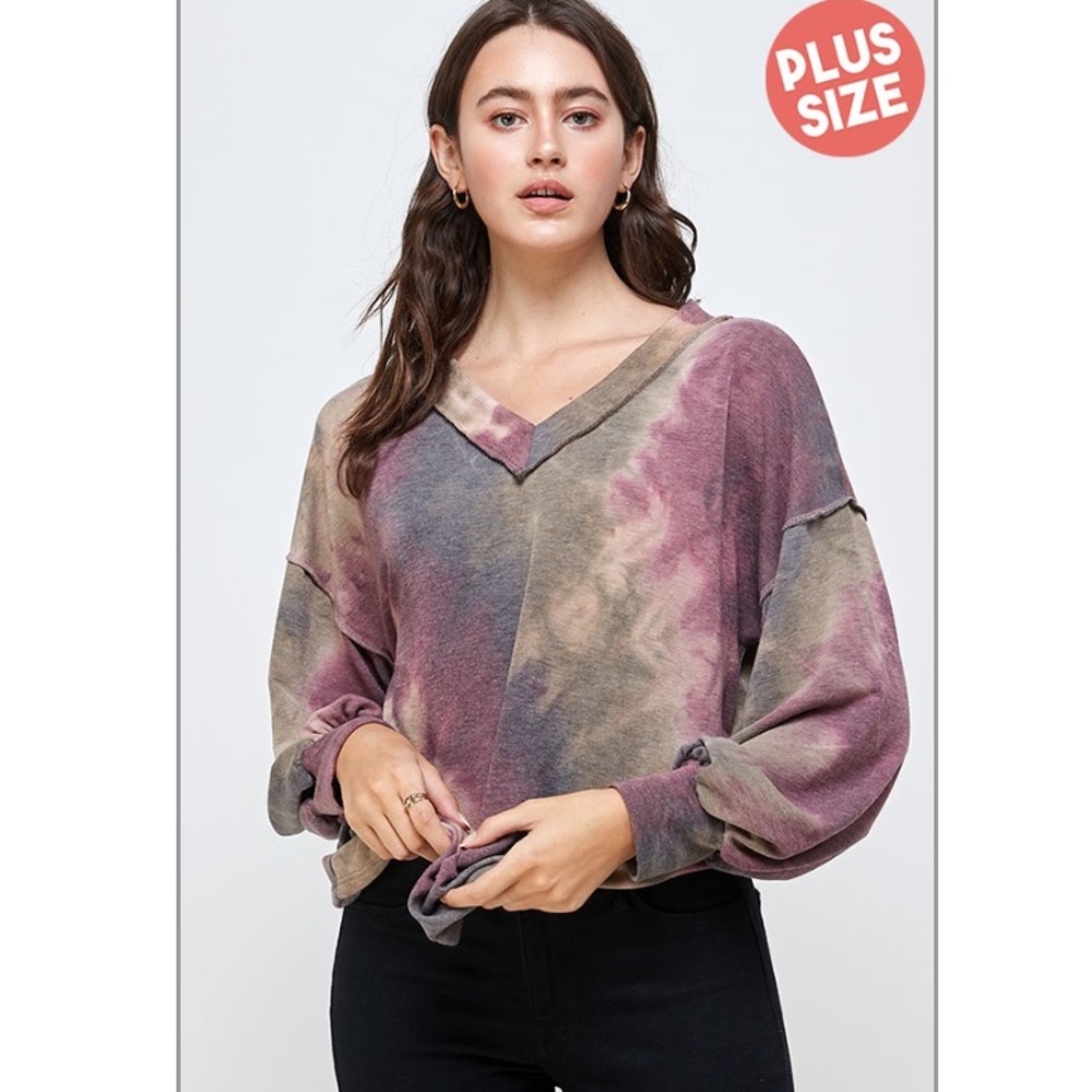 Tie dyed puffy sleeve v neck tunic top